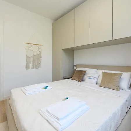 Mgh Luxury - Vivere Il C05 *